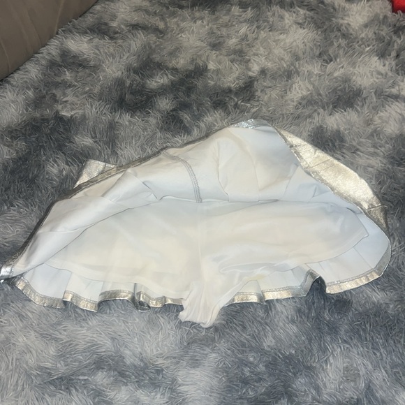 Silver Metallic Pleated Mini Skort - Picture 4 of 7